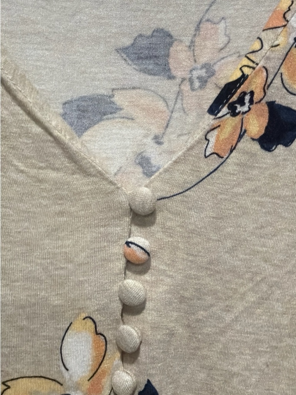 Liz Claiborne Beige Floral Blouse - Picture 5 of 10